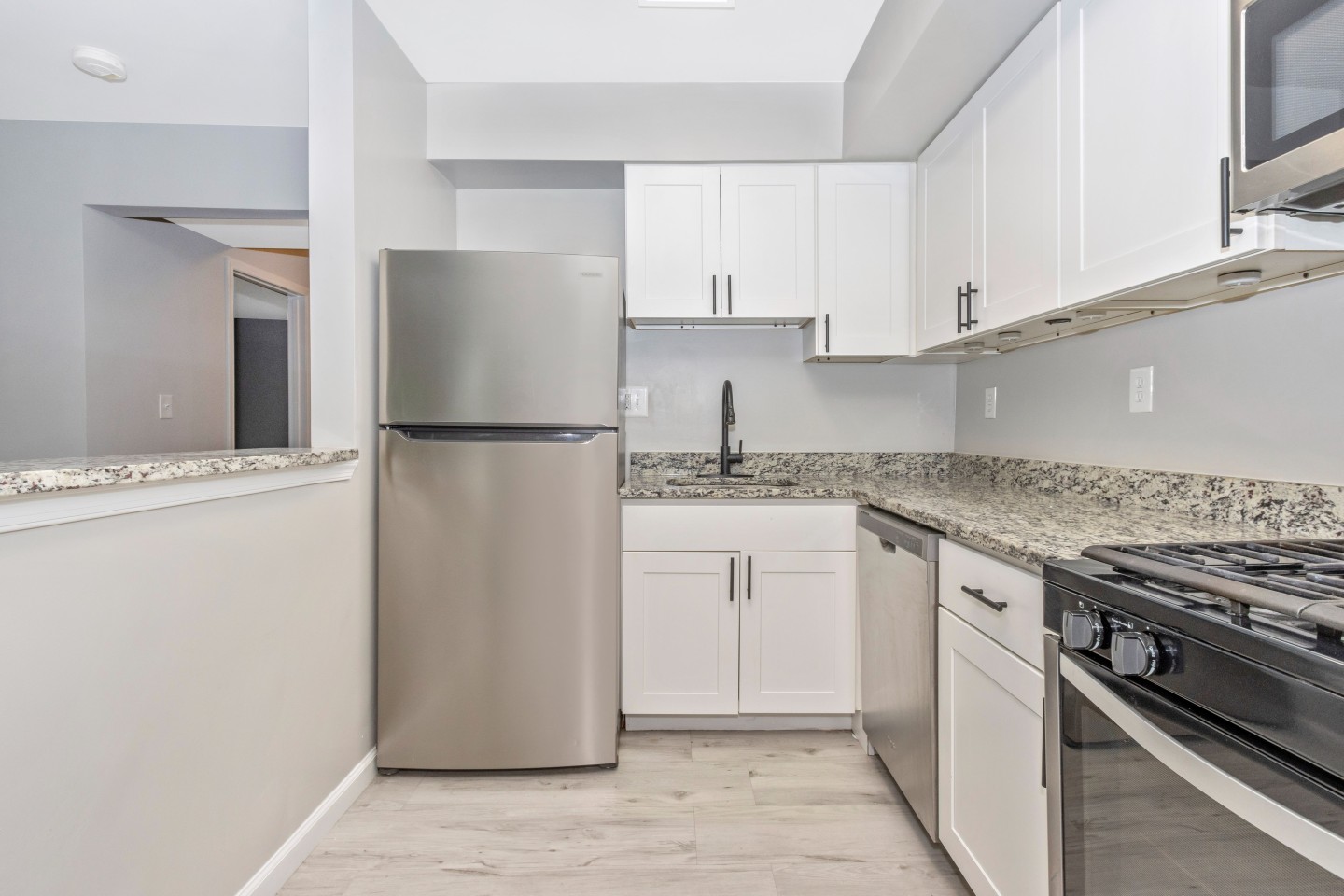 Avenue Apartments Image 23