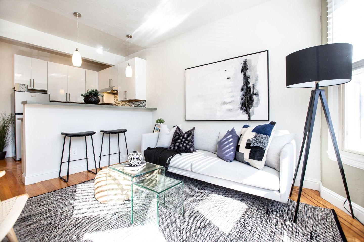 140 DUBOCE Image 10