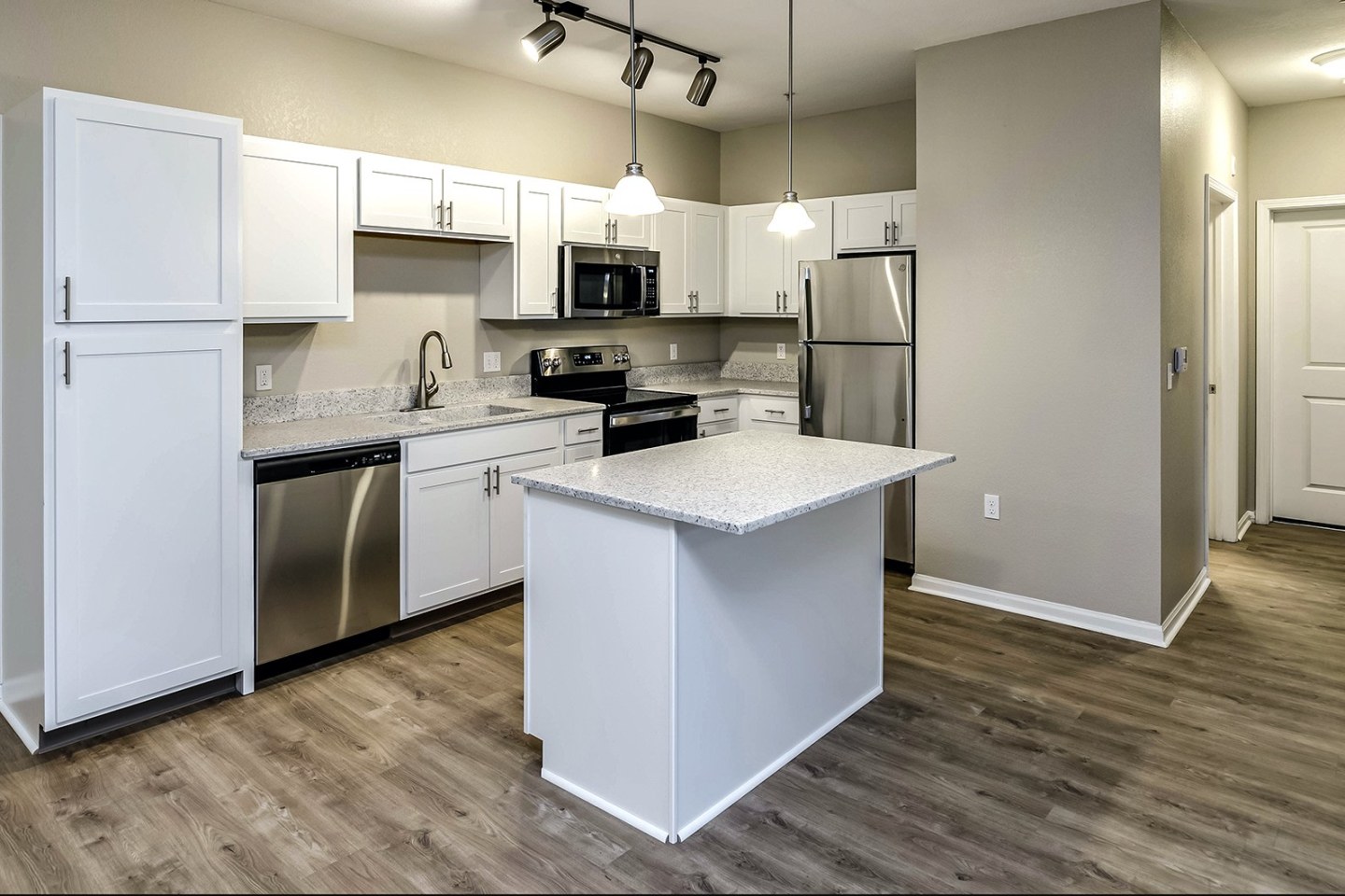 Springs at Legacy Commons Apartments Image 24