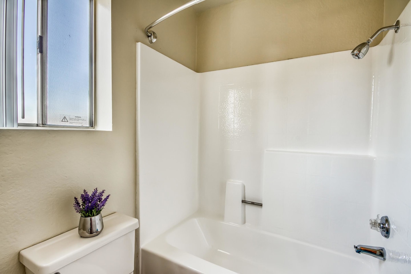 Harbor Point Apartments Image 33