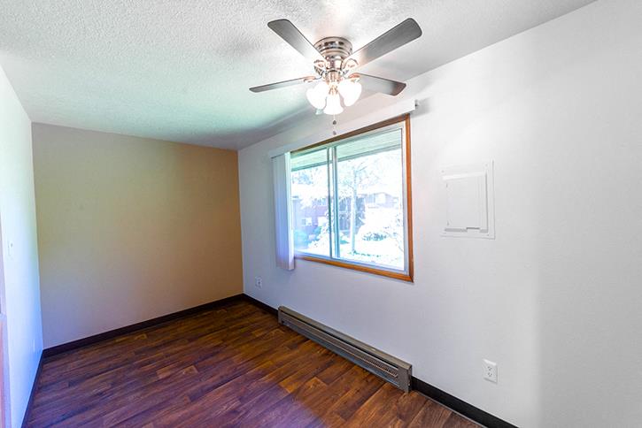 Royal Oaks Image 19
