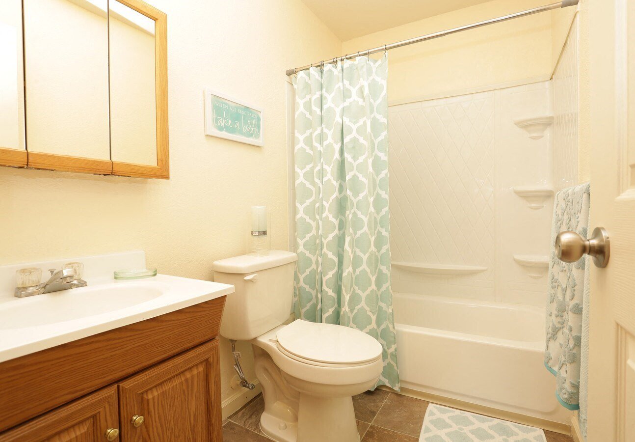 Vista Village Image 19