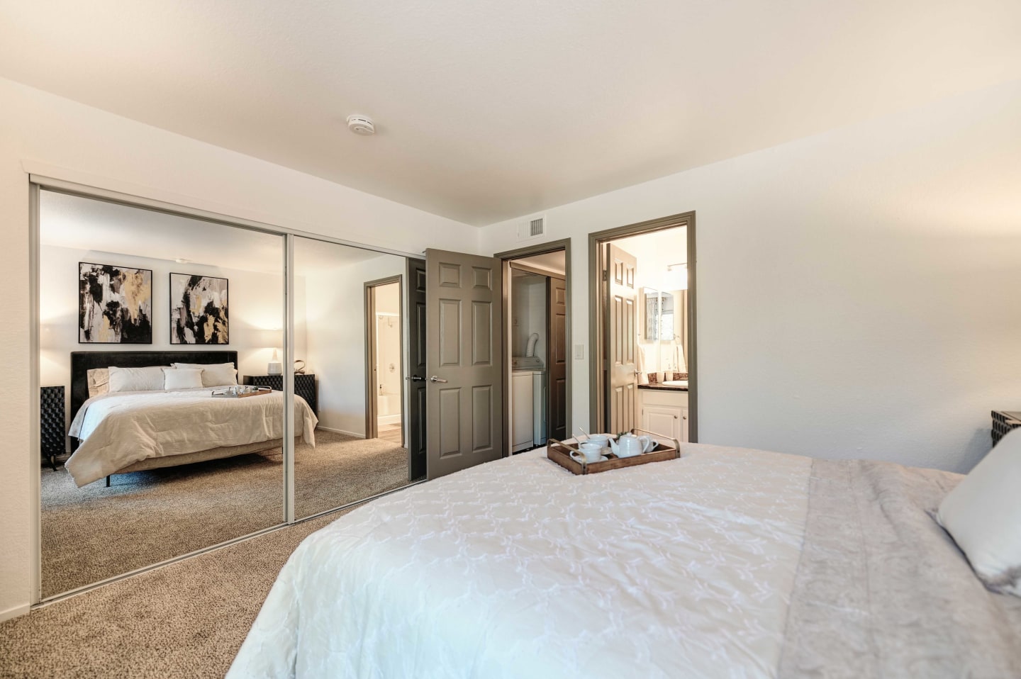 Harbor Oaks Apartment Homes Image 16