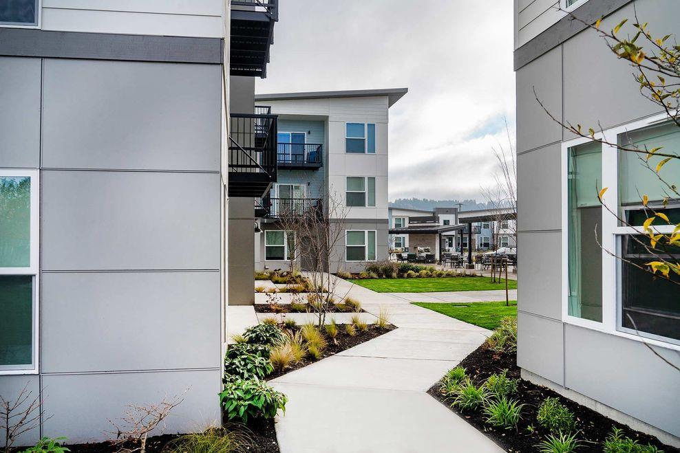 The Main Apartments + Lofts Image 11