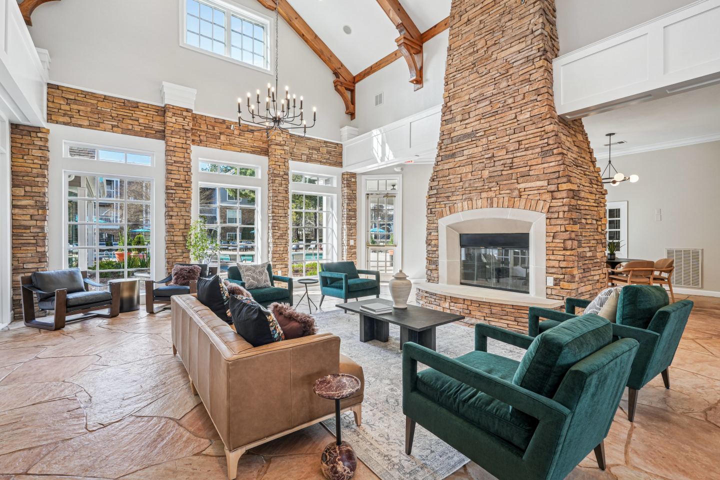 The Lodge at Southpoint Image 14