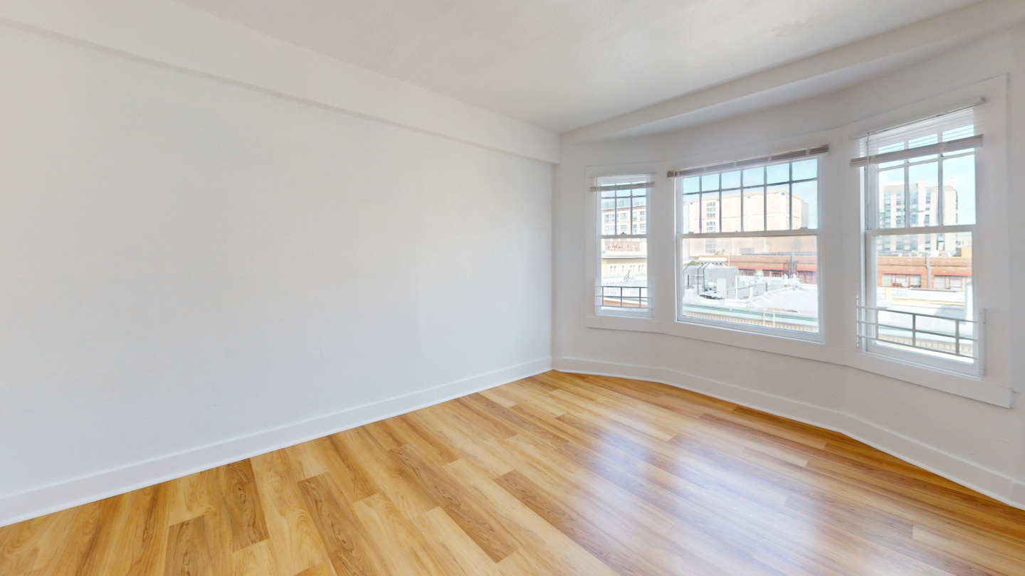 665 Eddy St Image 15