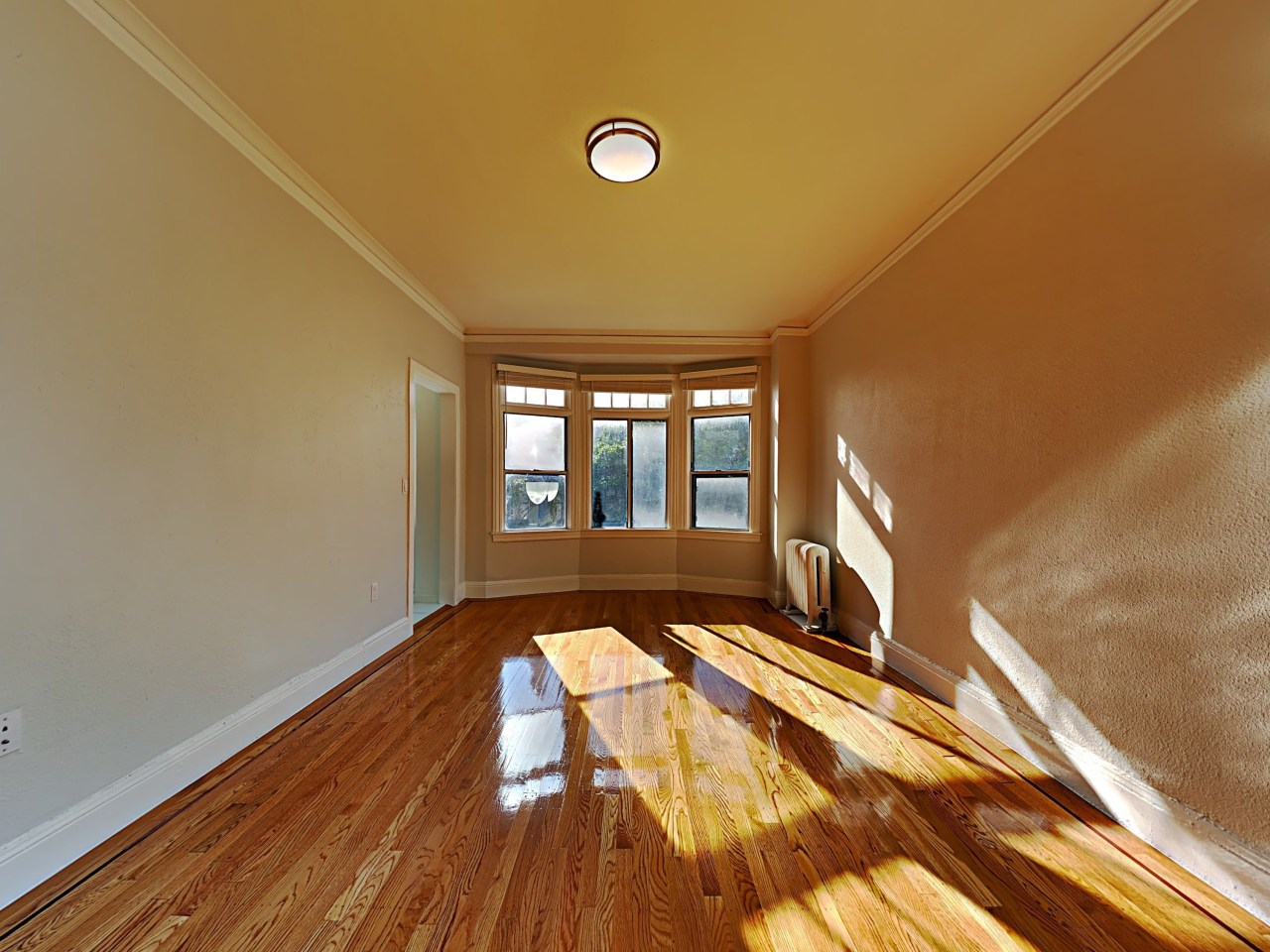 305 Hyde St. Image 4