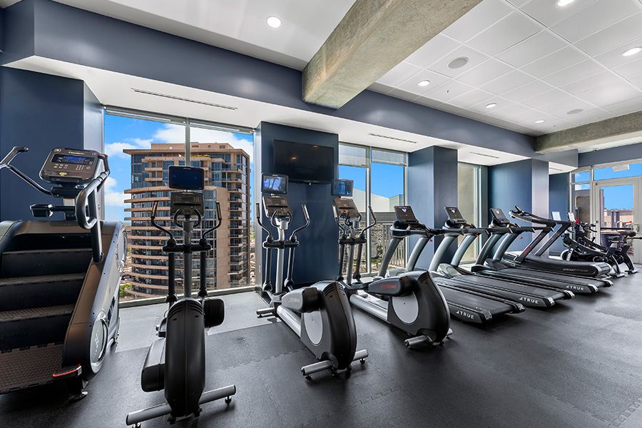 SkyHouse Dallas Apartments Victory Park Image 7