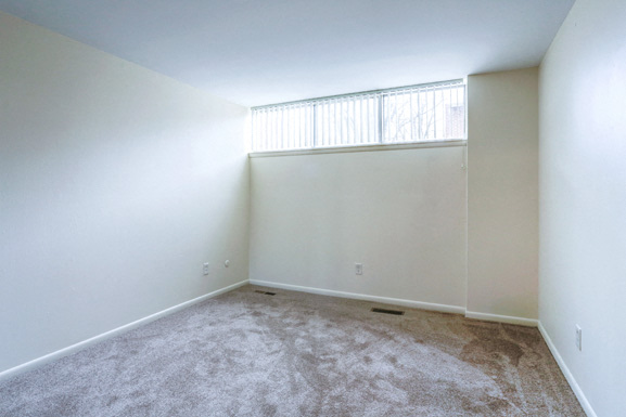 Amherst Manor Image 5