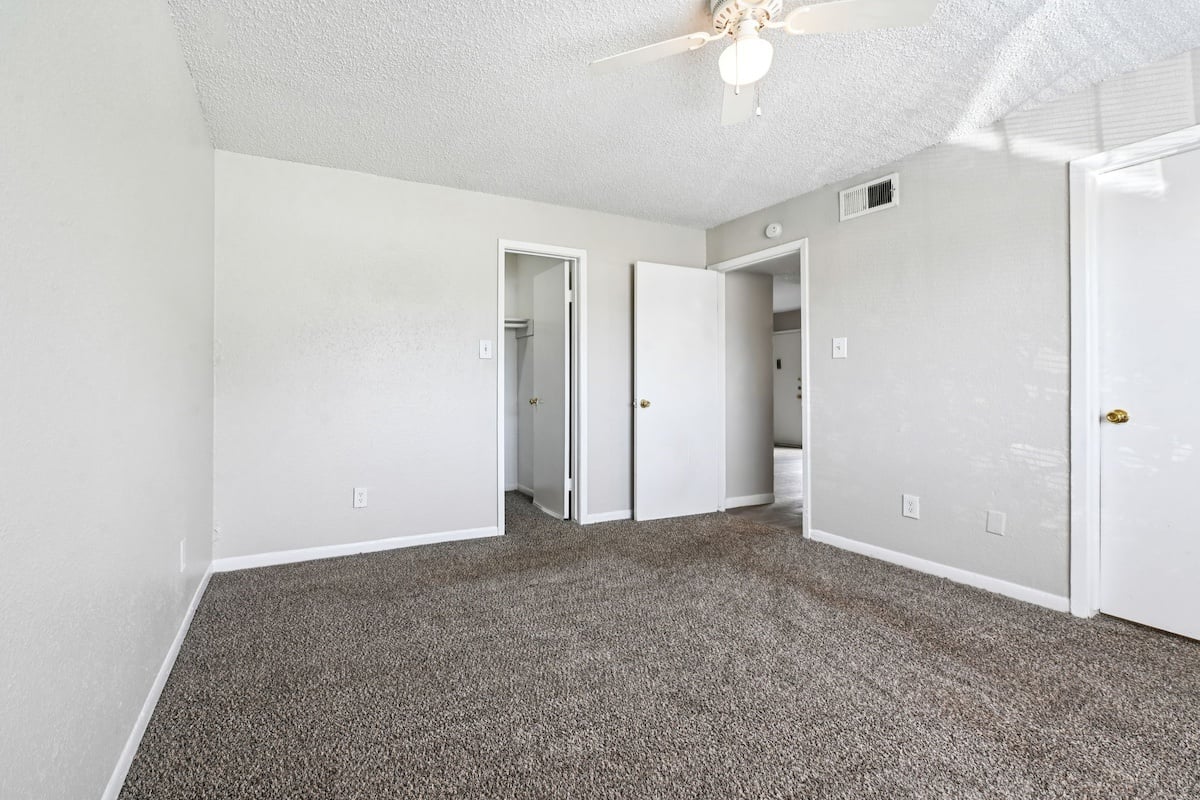 Pine Creek Apartments Image 19