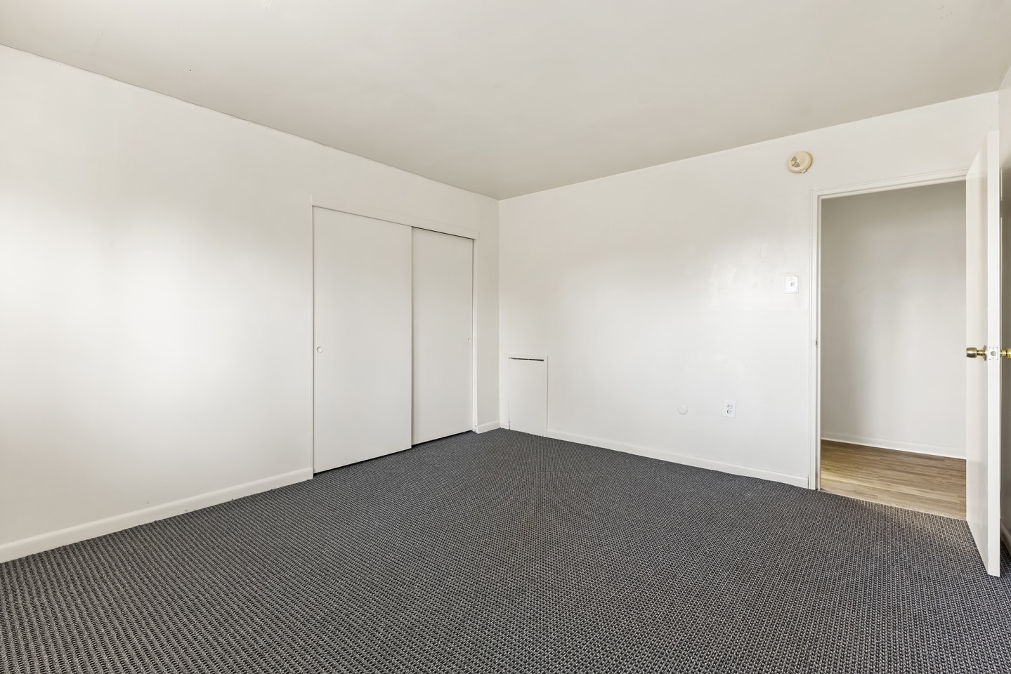 Spencer Place Apartments Image 11