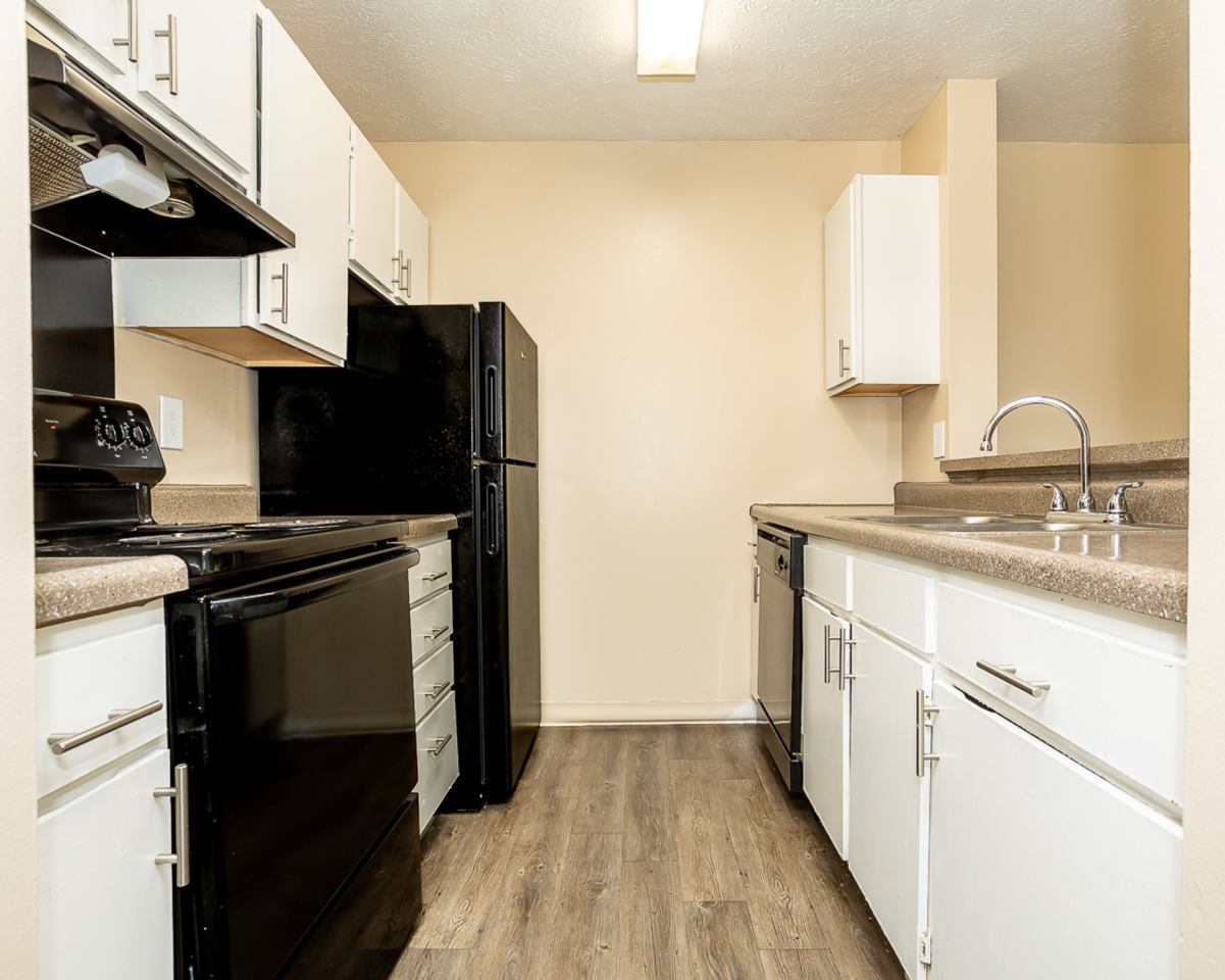 Fox Brook Apartments Image 8