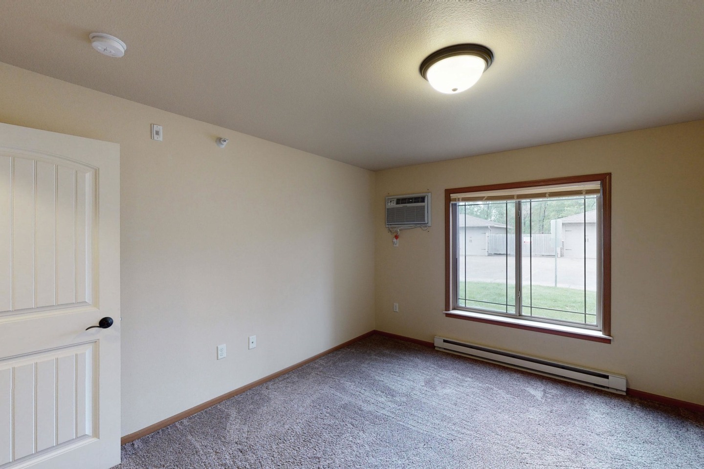 Williston Garden Apartments Image 11