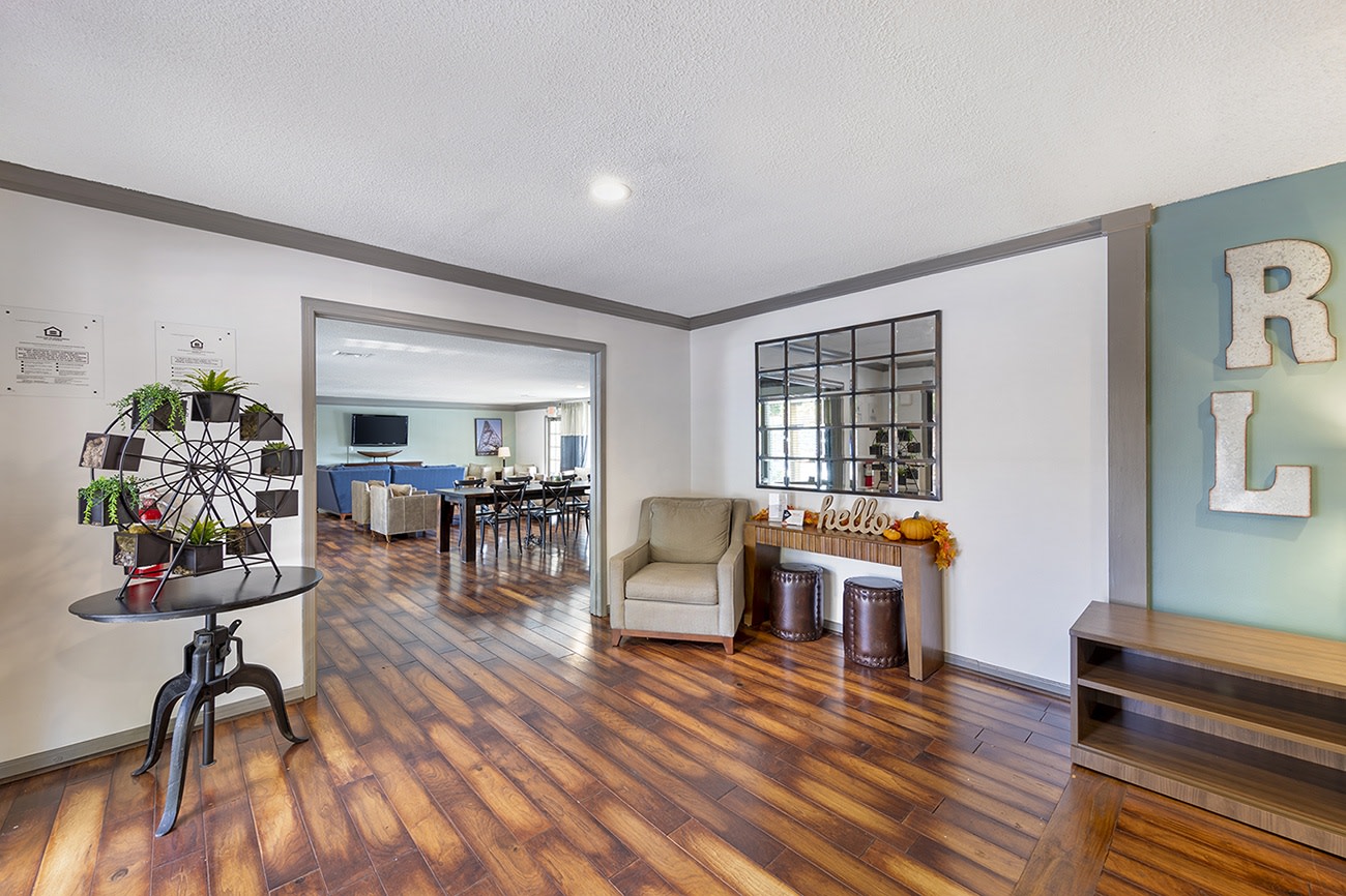 Riverchase Landing Image 22