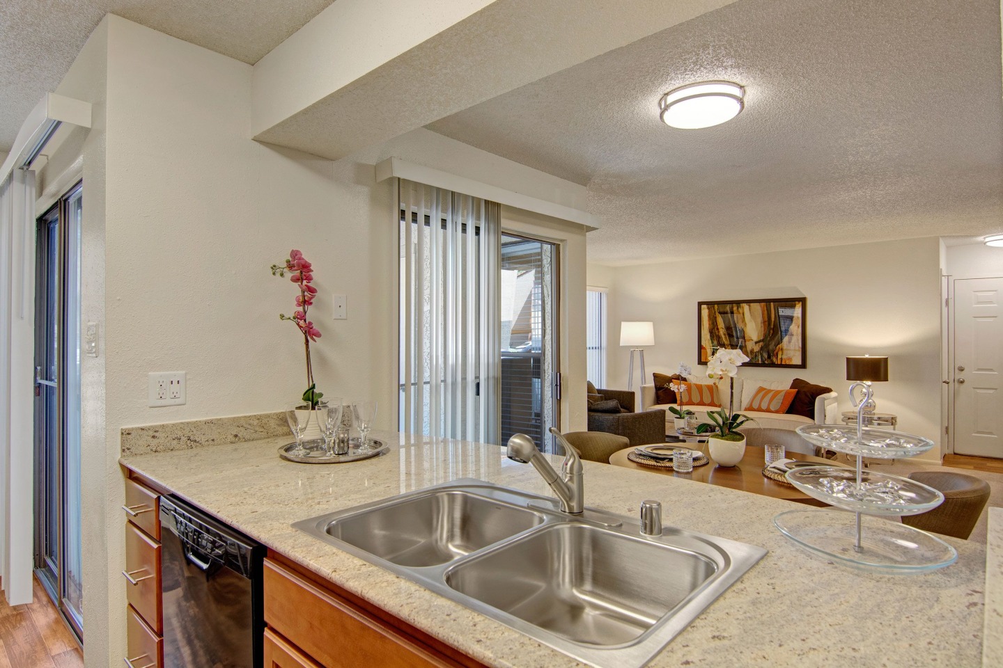 Motif Apartment Homes Image 4