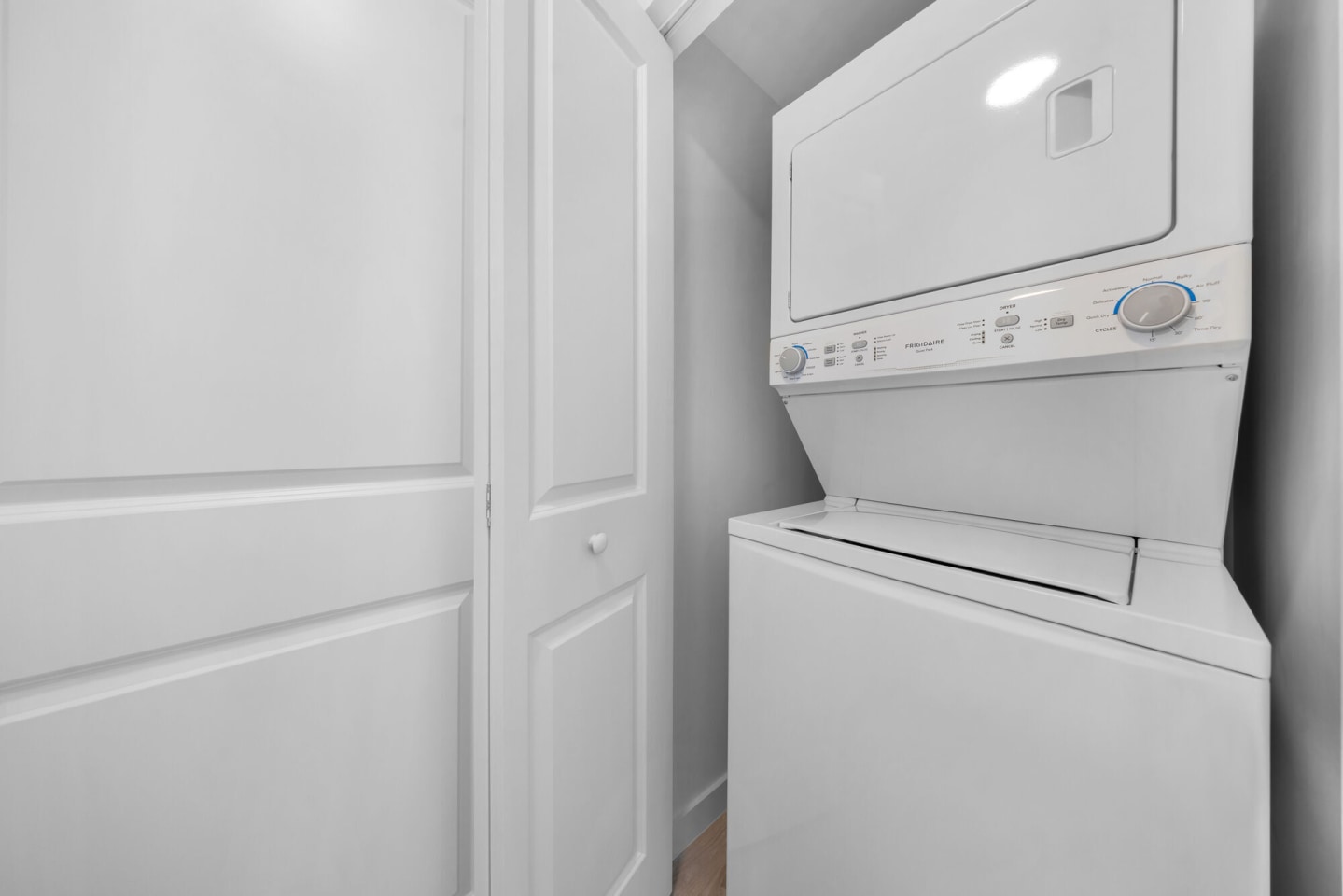 Fourteen Main Street Residences Image 23
