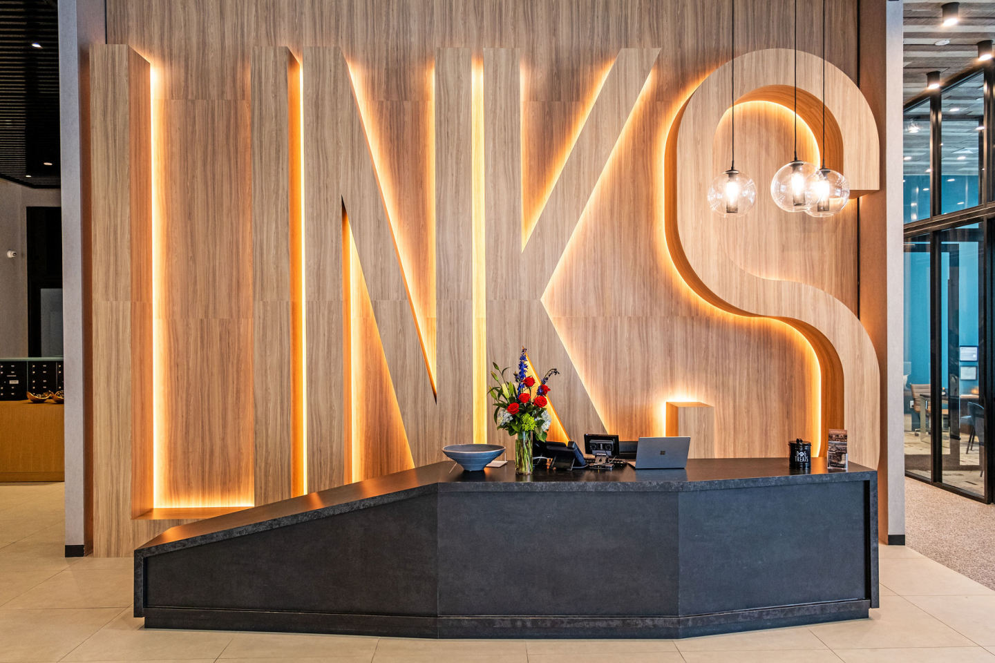 Aster & Links Image 3