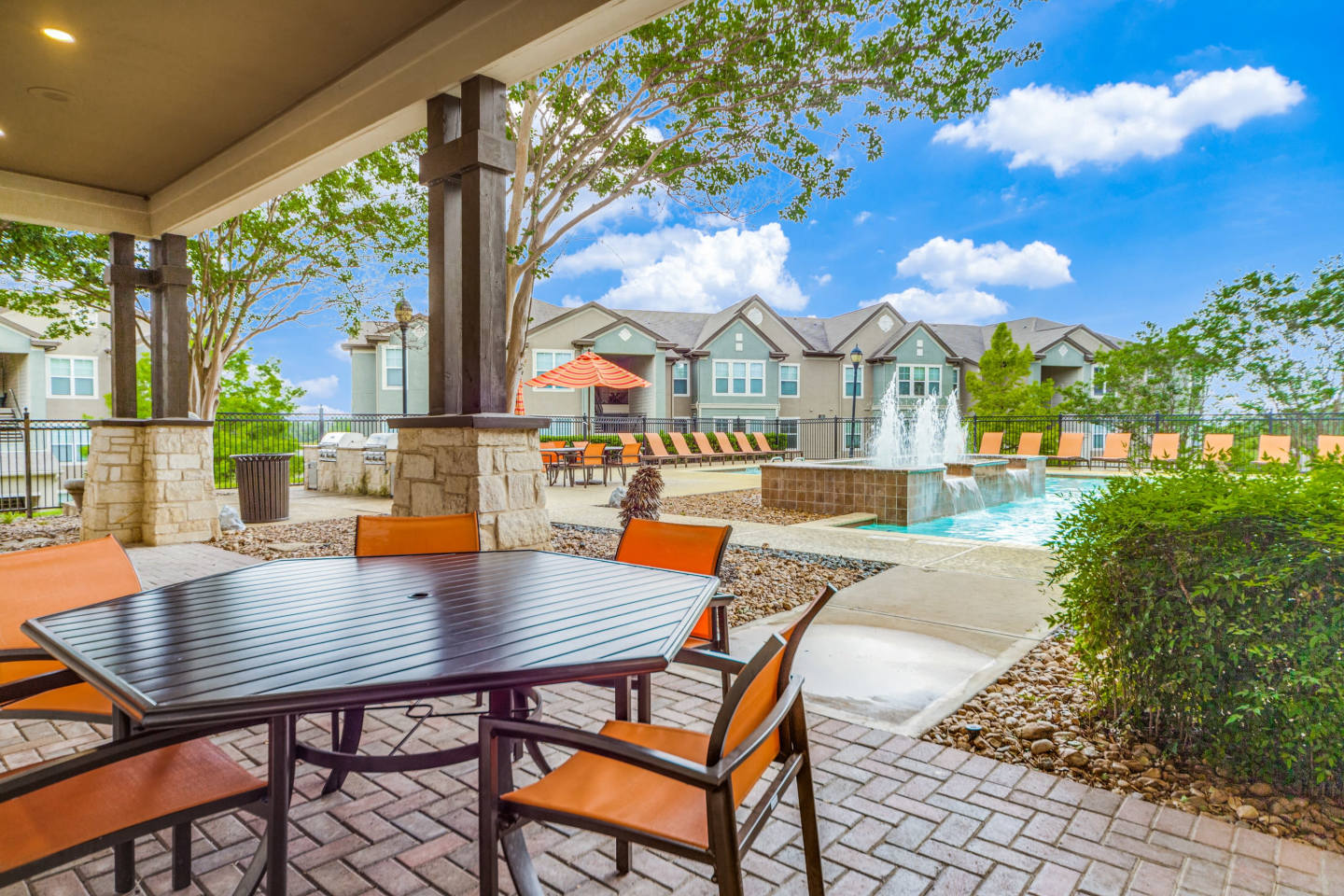 Club at Stone Oak Image 10
