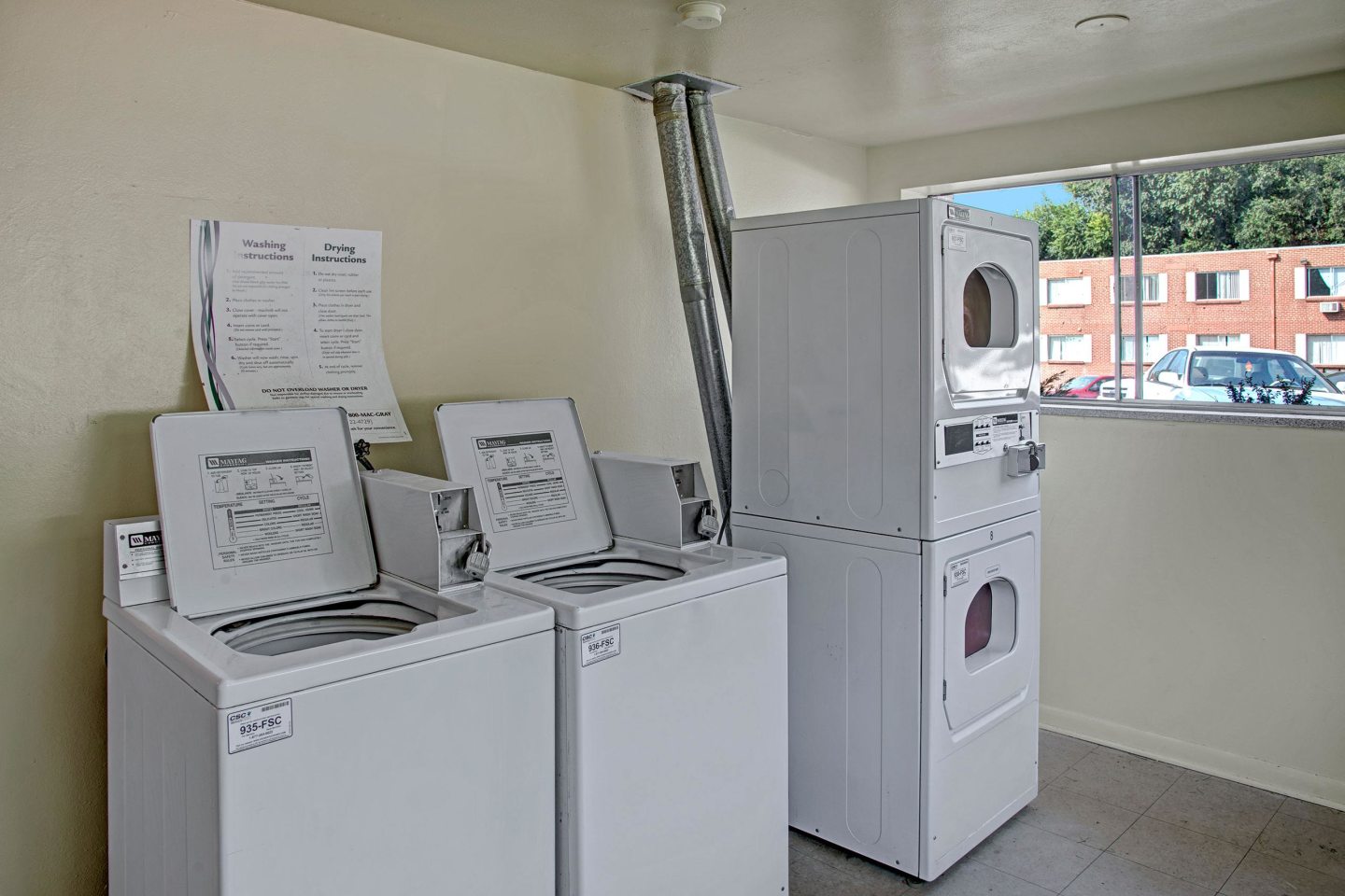 Bristol Square Apartments Image 4