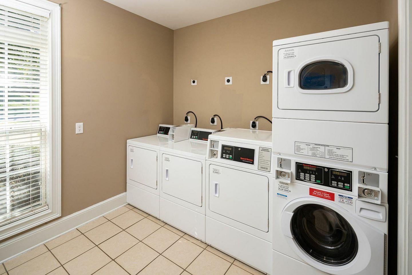 Abberly Woods Apartment Homes Image 3