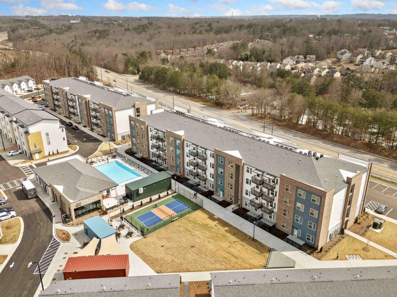 The Refinery at Sugar Hill Apartments and Townhomes. Image 28