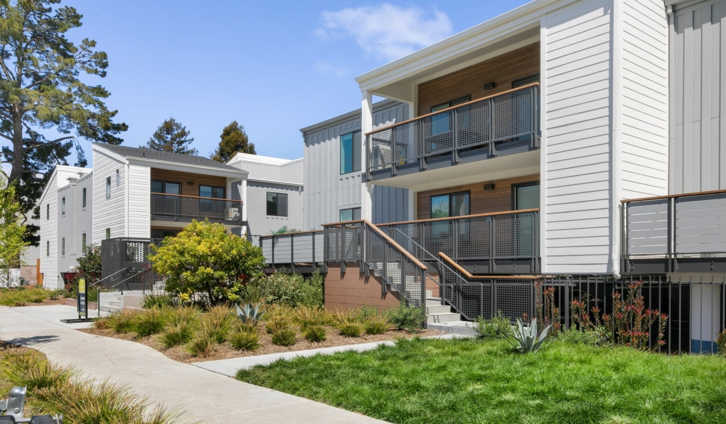 707 Leahy Apartments Image 25