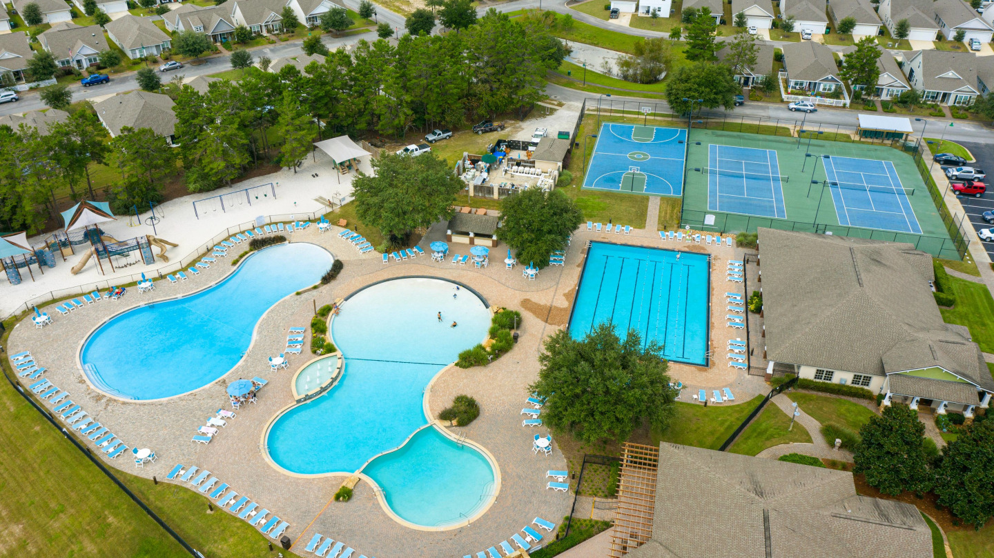 Infinity Hammock Bay Image 3