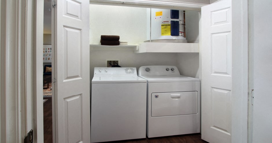 Lenox Village Apartments Image 32
