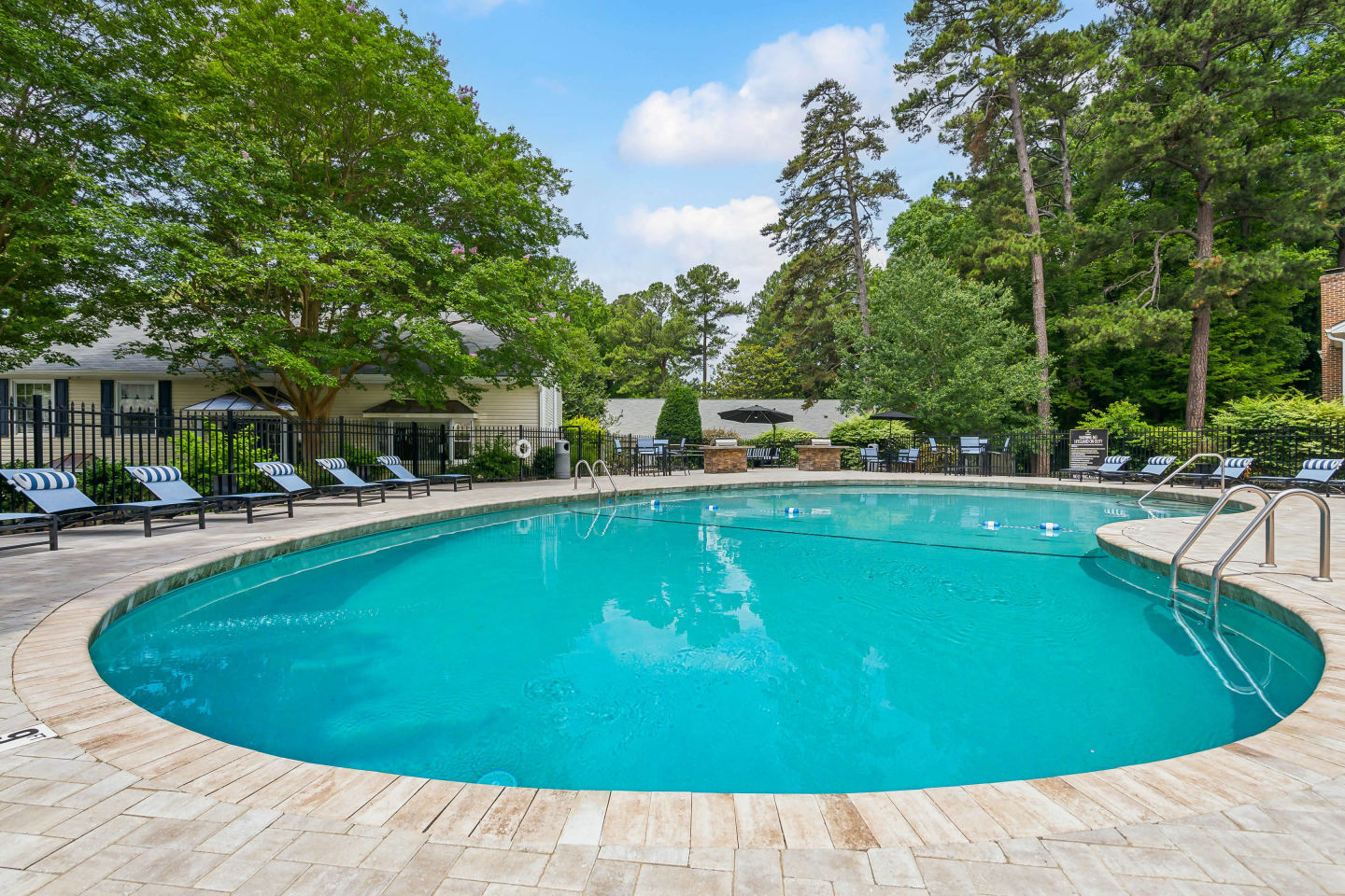 Lake Johnson Mews Image 19