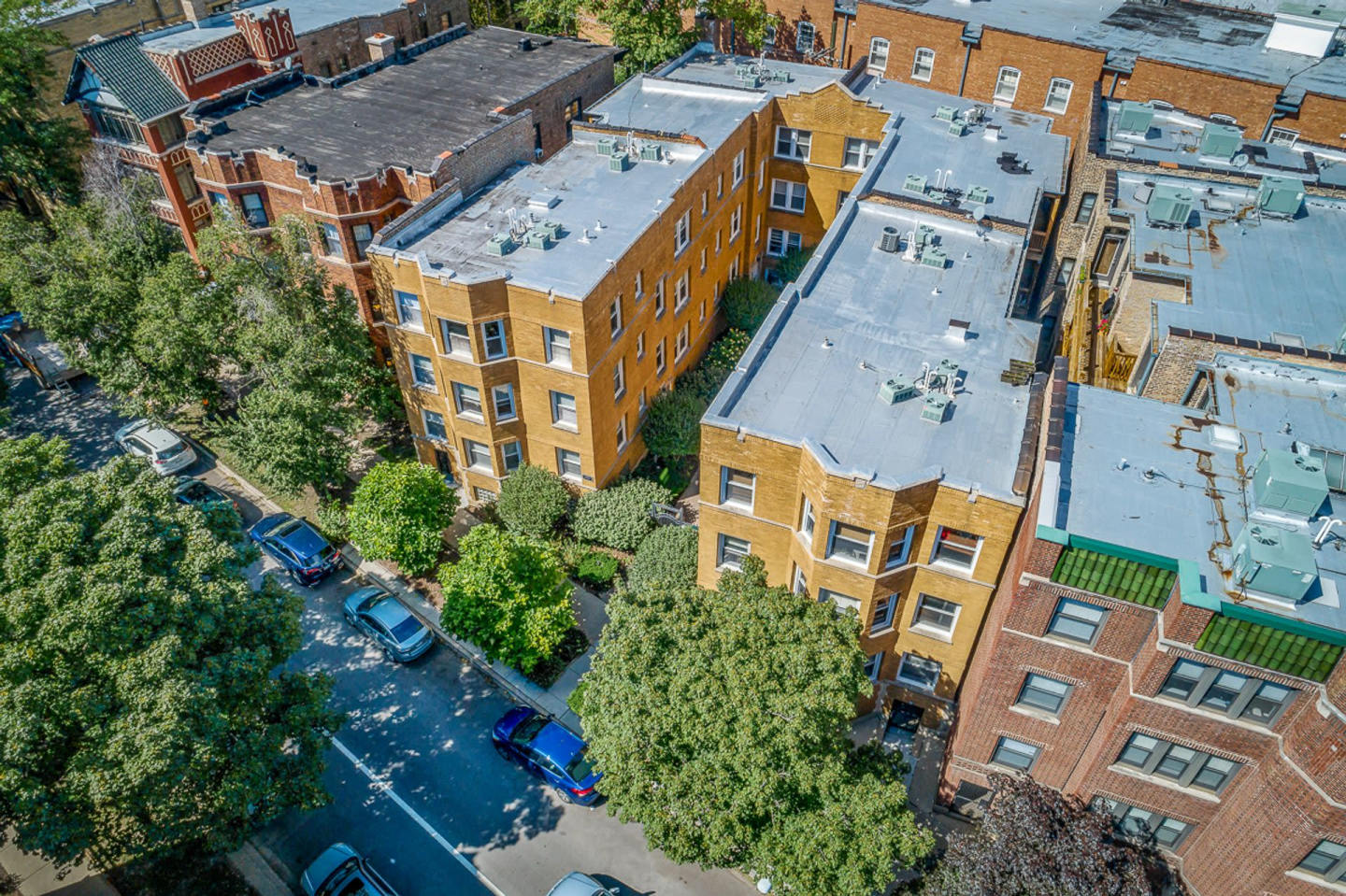 628 W. Roscoe Apt. Image 1