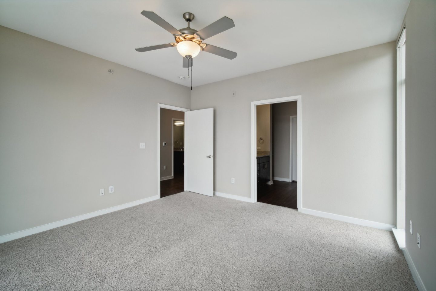 COLE Image 37