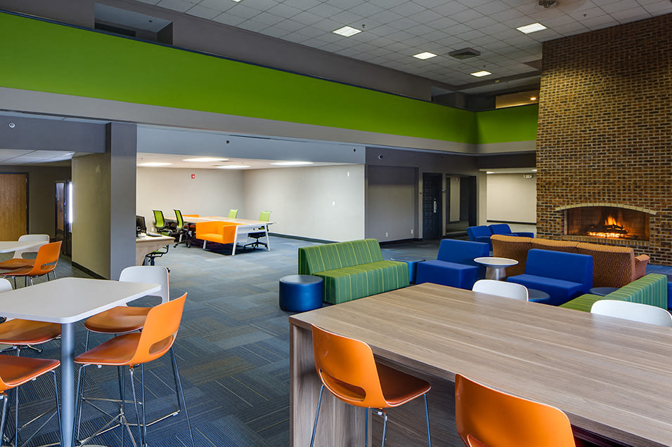 E Street Flats - Student Housing Image 7