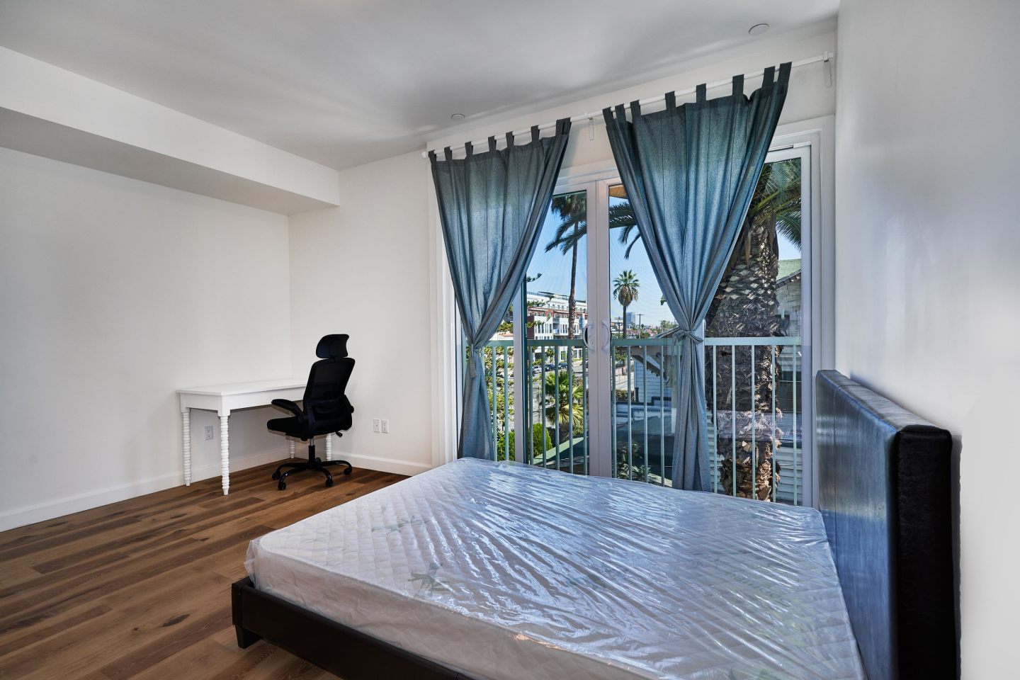 2600 S Catalina Street - Co-Living Image 41