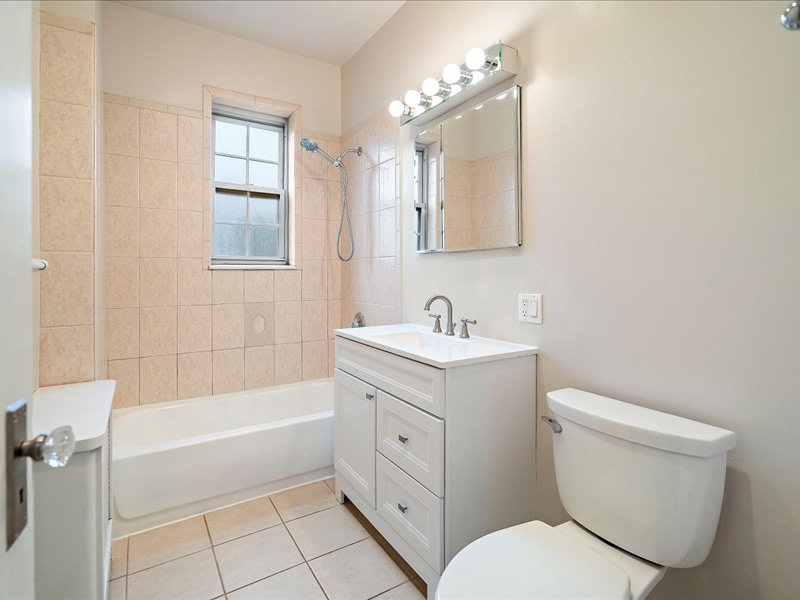 Worthington House Apartments Image 37