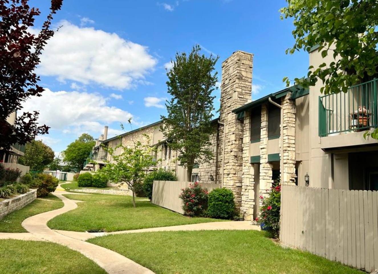 Woodwillow Townhomes Image 2