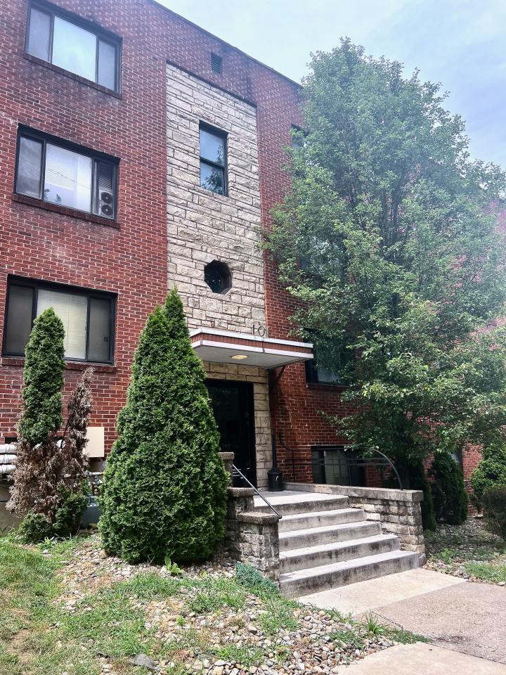 101 Mount Lebanon Boulevard Image 2