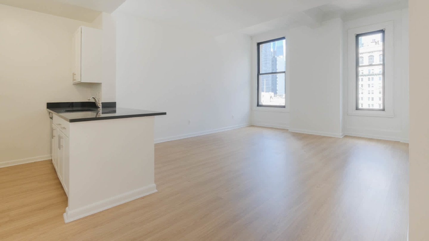 71 Broadway Image 25