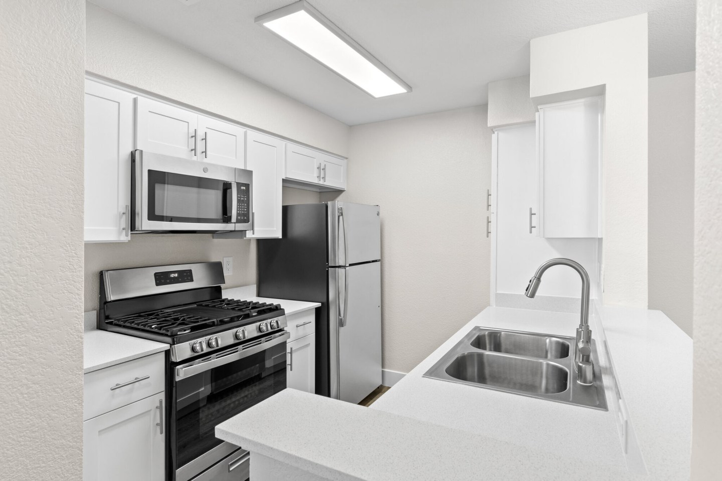 The Sycamores Apartments Image 3