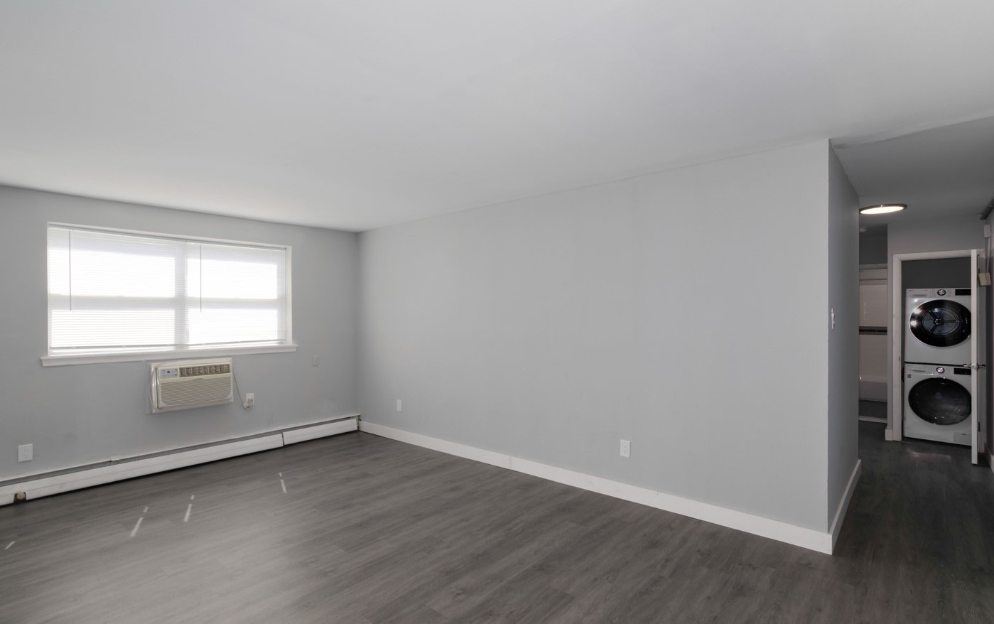 Ashley Court Apartments Image 4