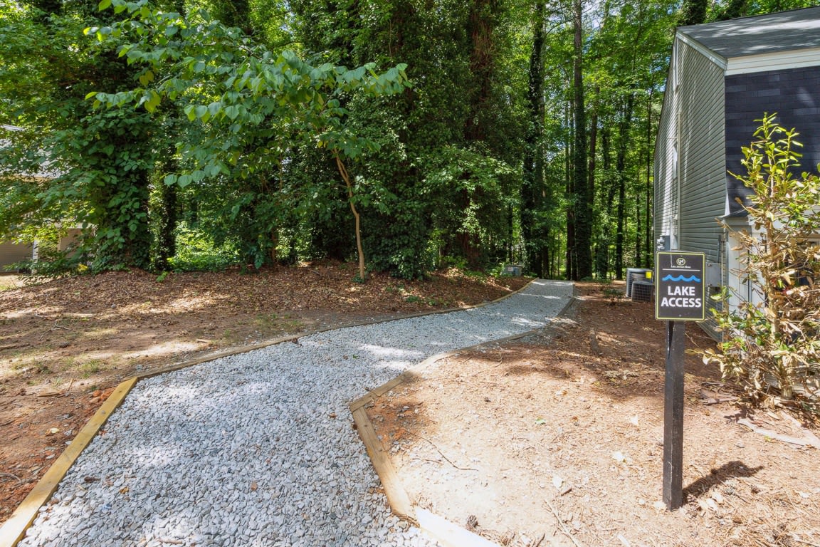 Lake Johnson Mews Image 16