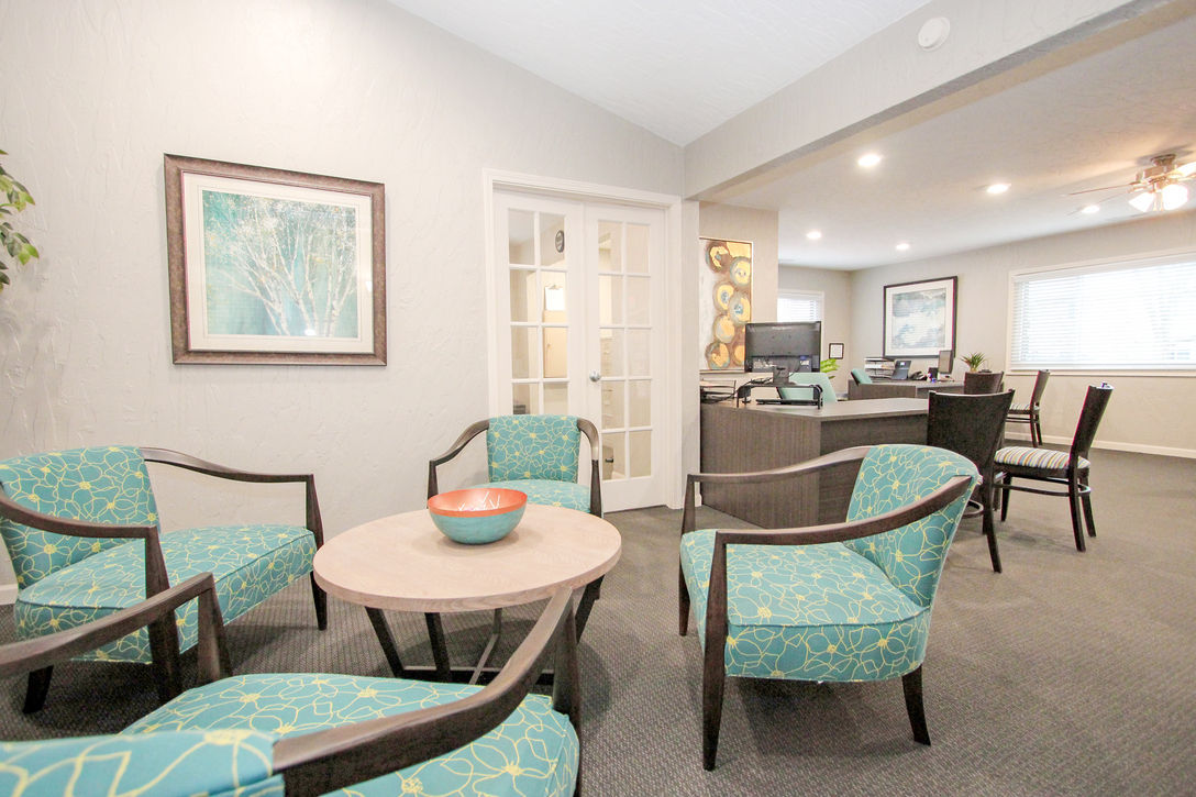 Mission Hills Village Image 29