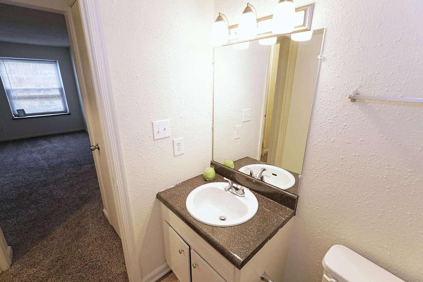 The Morehead Apartments Homes Image 10
