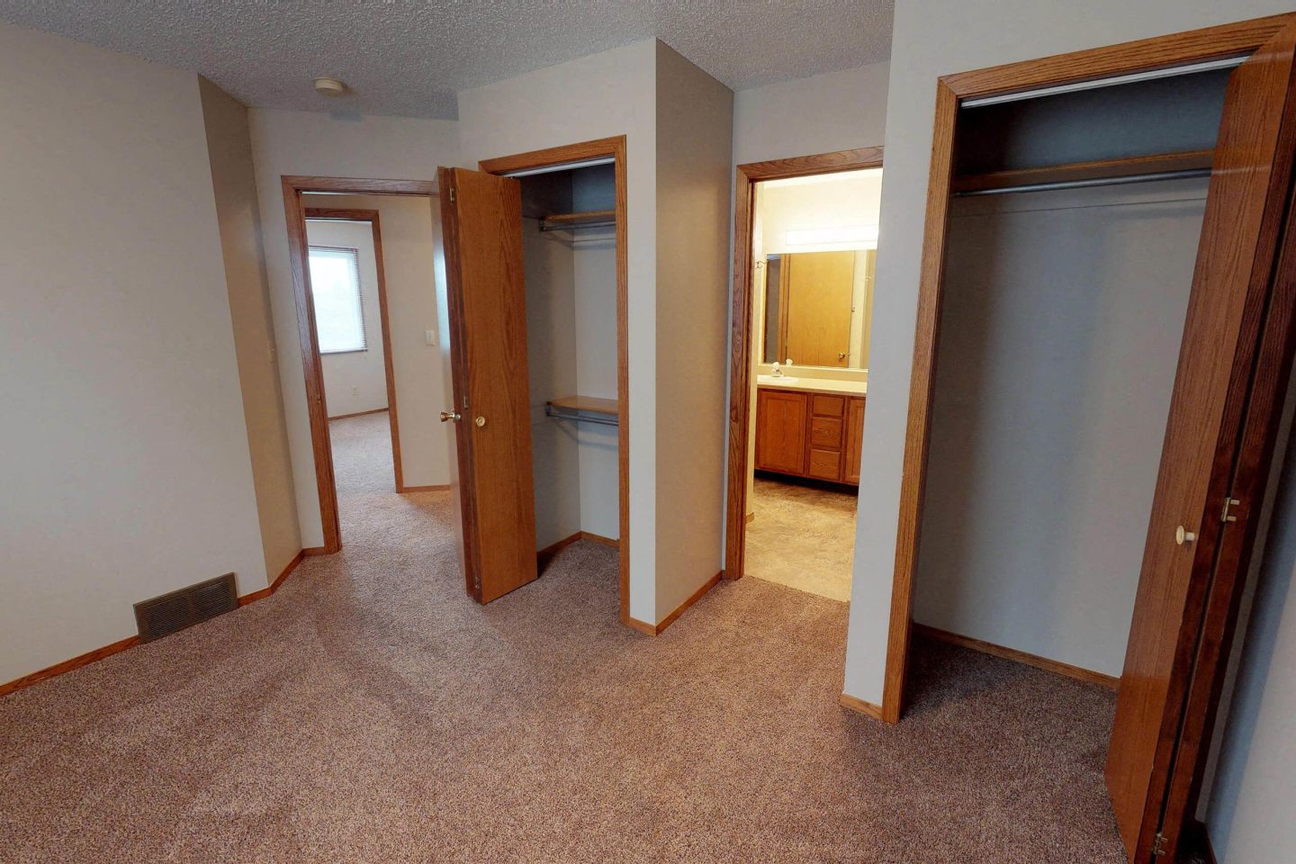 Cottage West Twin Homes Image 13