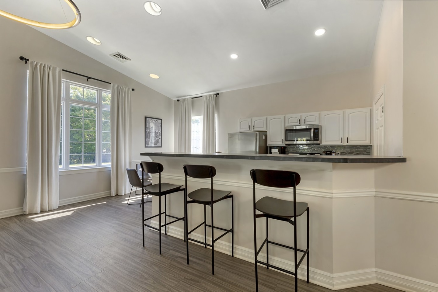 The Apartments at Canterbury Image 39