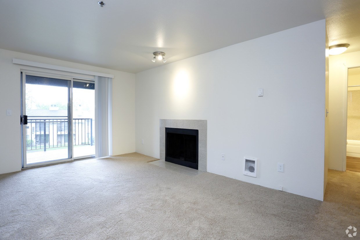 Bay Club Image 11