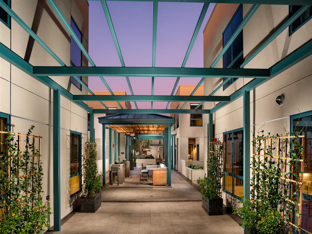 2300 Wilshire Image 47