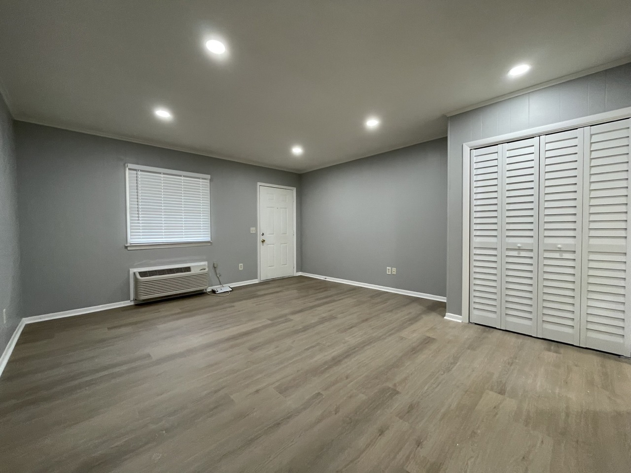 Meadowview Apartments and Townhomes Image 16