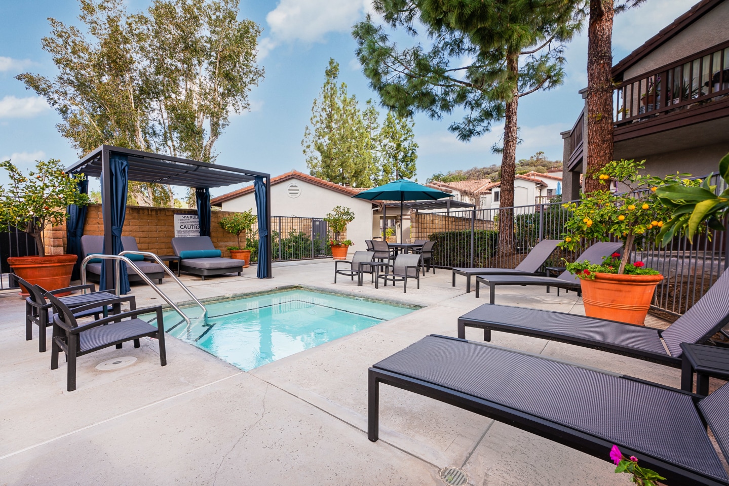 Westlake Canyon Apartments Image 10