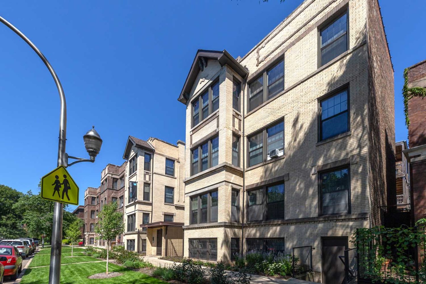 5411-5421 S. Ellis Avenue Image 3