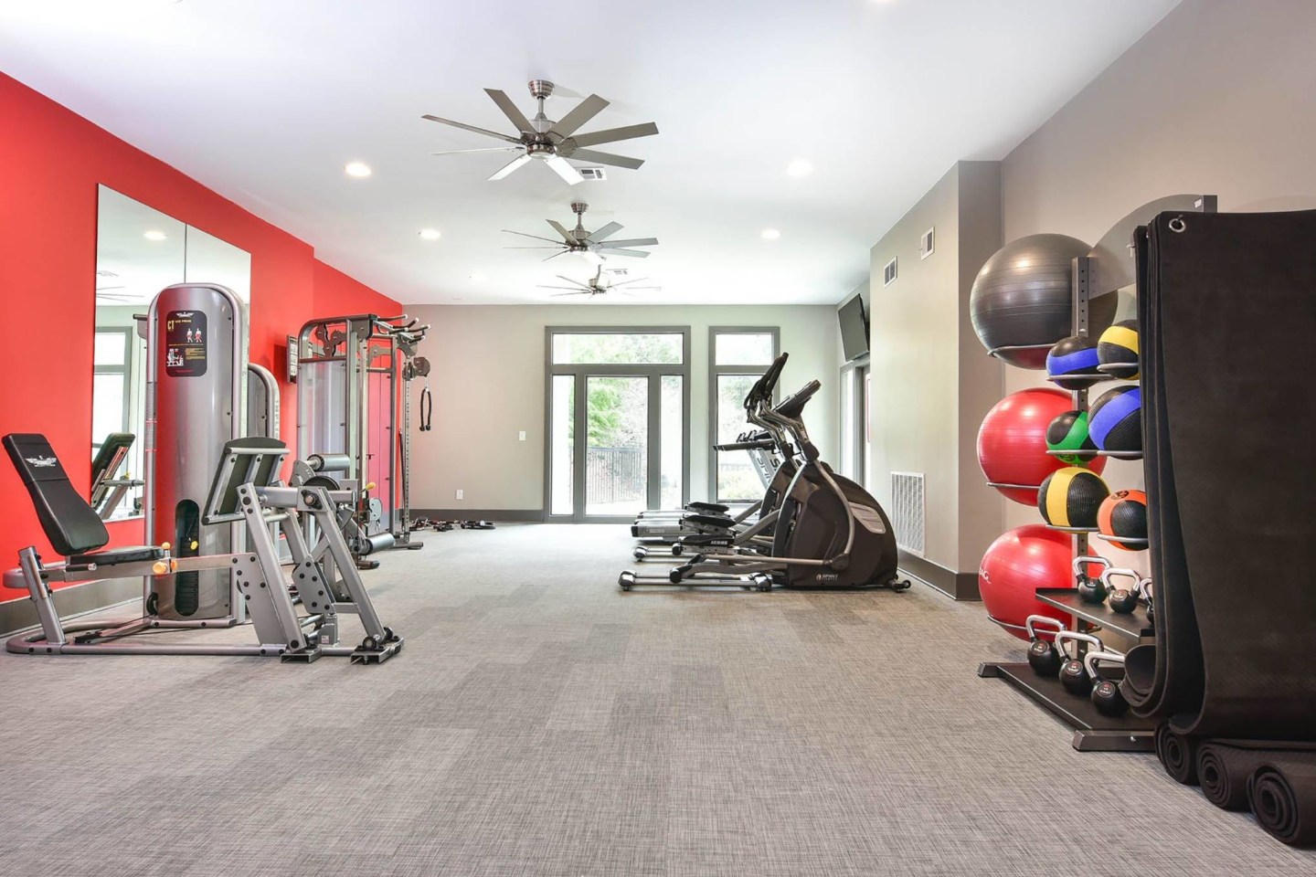 The Pointe at Canyon Ridge Apartments Image 18